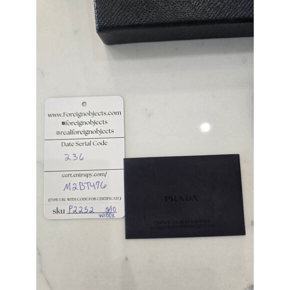 Prada Long Wallet Giftable Condition w box Black - Picture 3 of 10